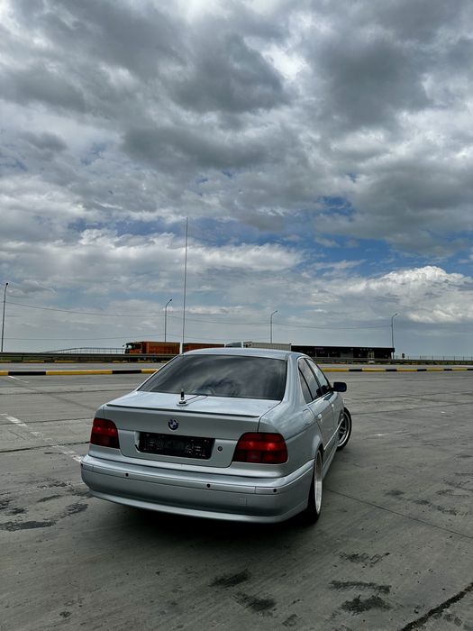 Bmw e39 1996 года