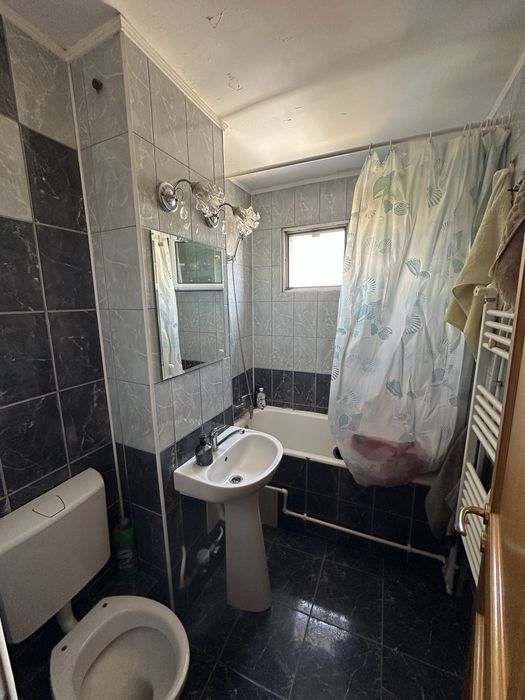 Apartament 3 CAMERE decomandat, 72 mp