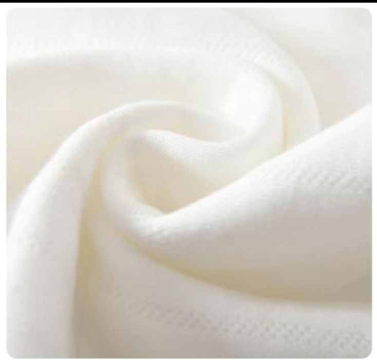 Продам набор детской одежды