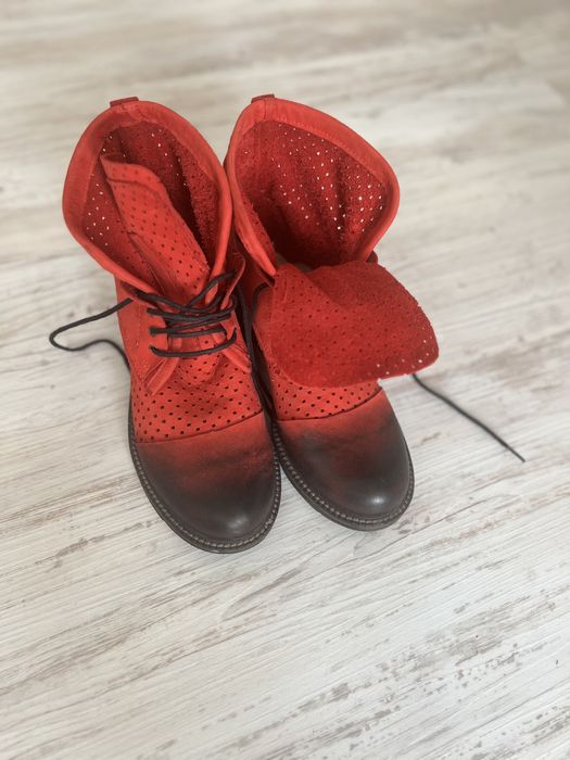 Bocanci din  piele , masura 37