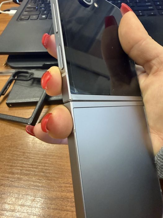 Samsung Galaxy Z Flip 6 512GB SILVER