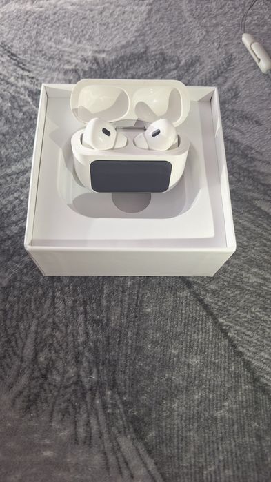 Vând casti wireless