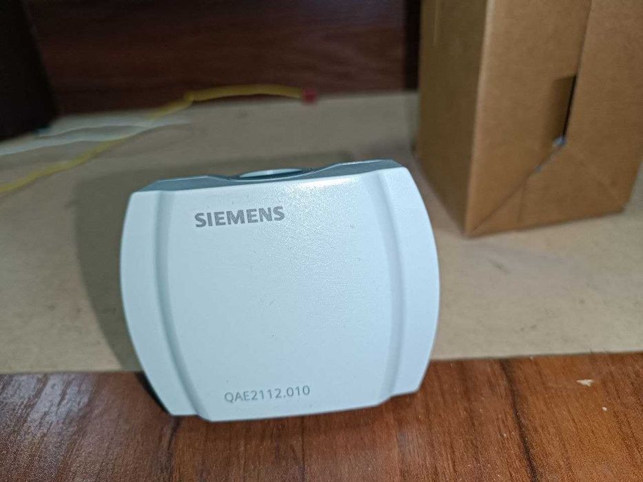Погружной датчик температуры воды Siemens