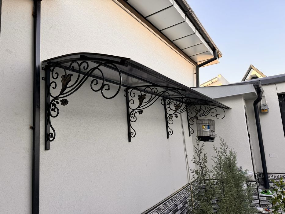 Навес козирог ясаймиз