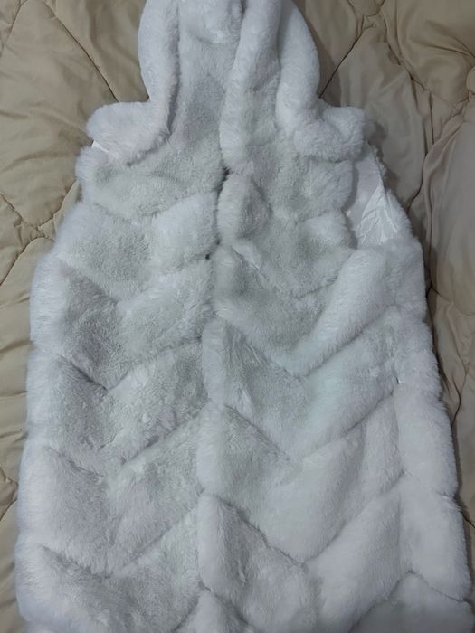 Уникално пухено елече