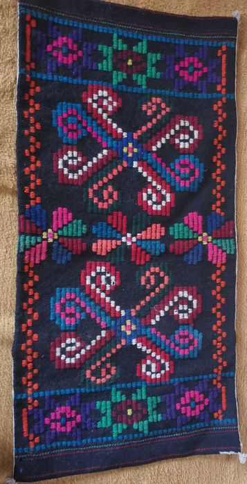 Битова вълнена възглавница