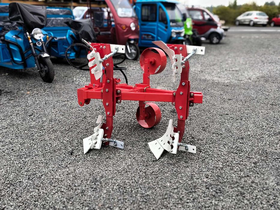 Plug agricol reversibil hidraulic cu 2 trupite nou Agramix