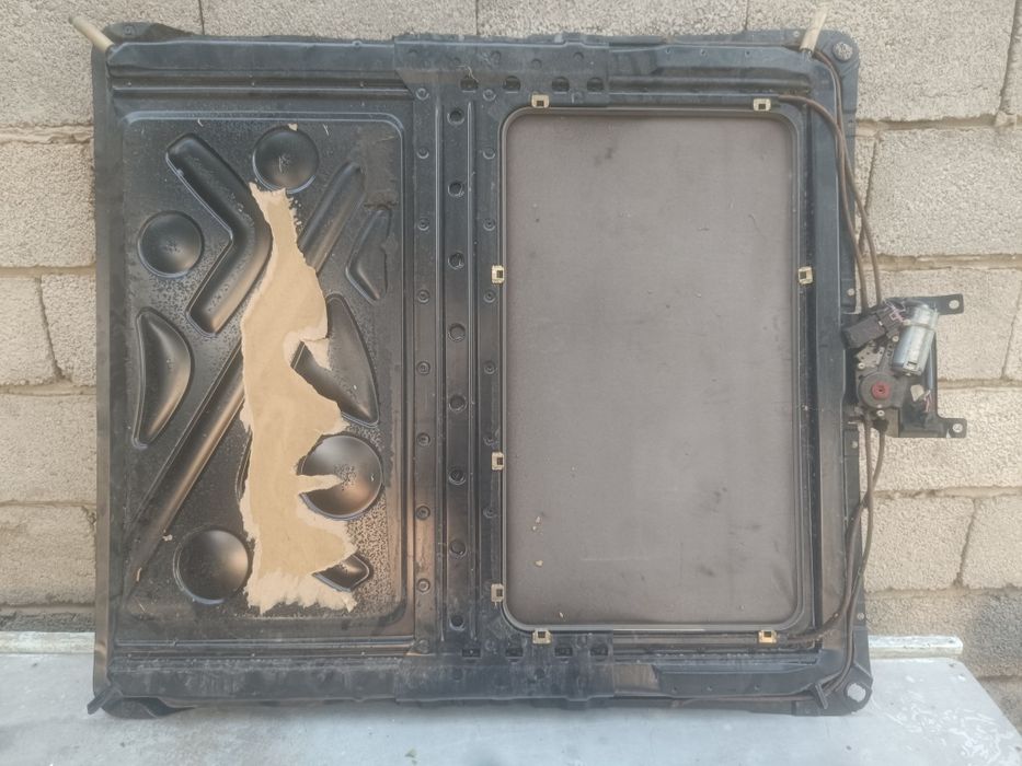 Люк на Ауди 100 с4 а6