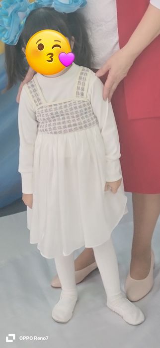 Продам белое платье для девочки