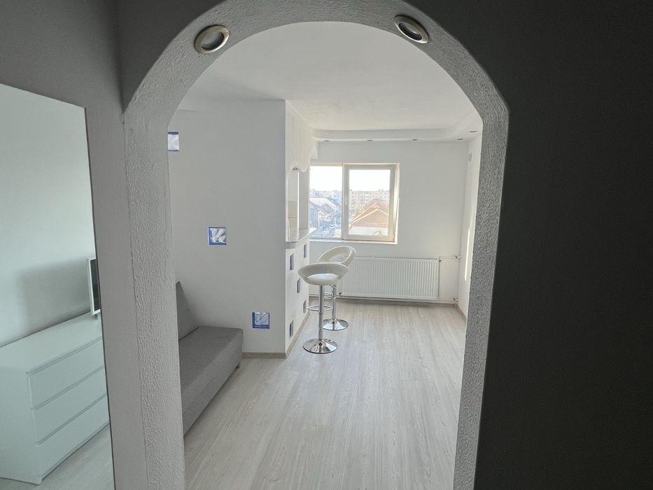 Garsoniera de inchiriat