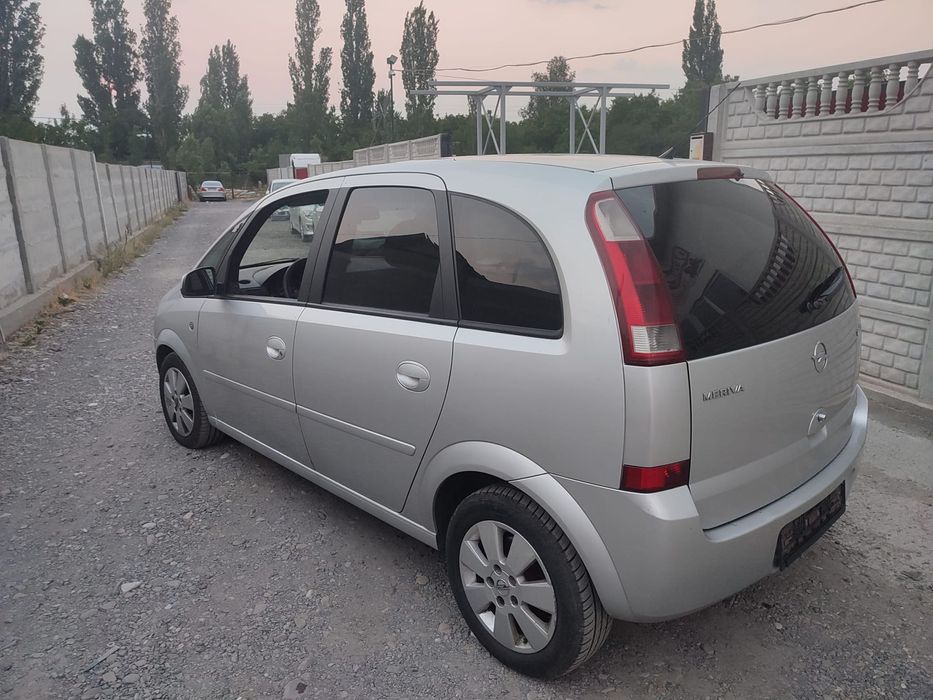 Capota fata /Aripi fata/Usa fata stanga/Usa spate dreapta Opel Meriva 1.7 CDTI 2004