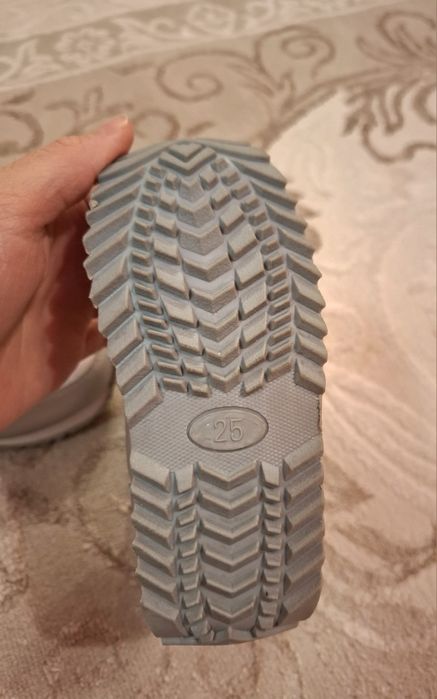 Детская зимняя ботинка для девочек