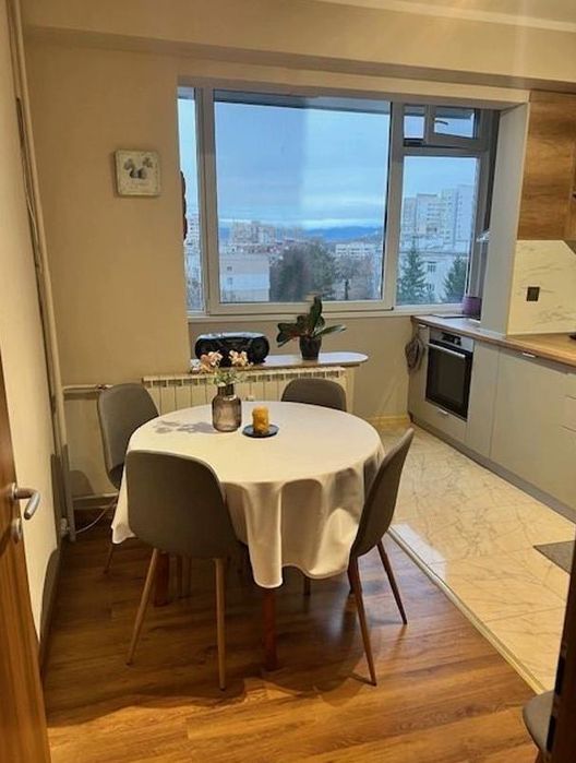 Дава се под наем Двустаен апартамент в София, Гоце Делчев - 68 кв.м за 528.36 € - Снимка #1