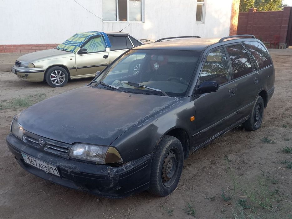 Ниссан машина сатылады срочно 200к, .