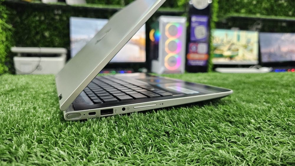 “HP Pavilion x360 / i3 7-avlod / SSD 256 / Sensor”