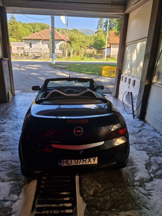 Opel tigra 2009 1.4