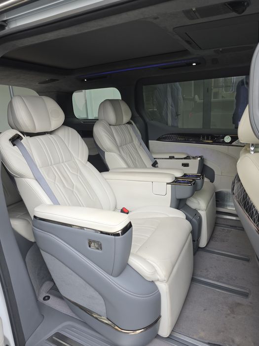 Zeekr 009 4WD 6-seats 108 kWh