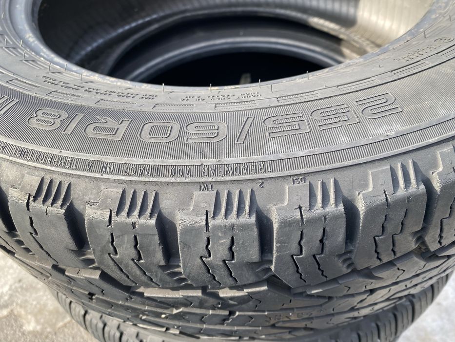 255/60/18 пара бу нокиан