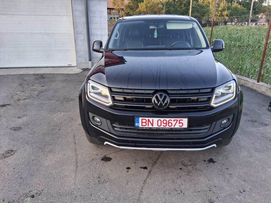 VOLKSWAGEN Amarok 2016