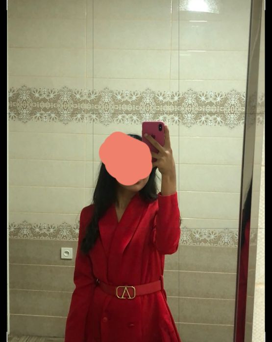 платье-пиджак красного цвета