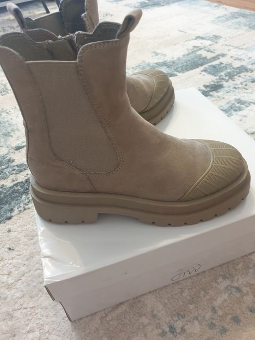 Ghete marimea 36..37