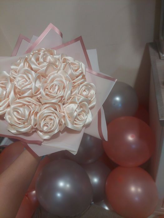 Ръчно изработен букет от рози,различни цветове