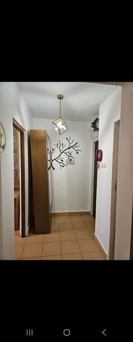 Inchiriez apartament 2 camere