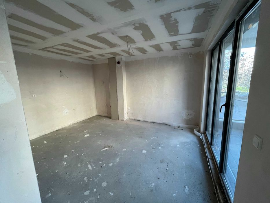 Продава се Едностаен апартамент в Казанлък - 50 кв.м за 1479 €/кв.м - Снимка #1