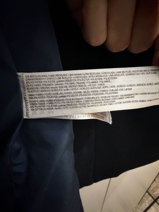 Palton cu gluga Mango