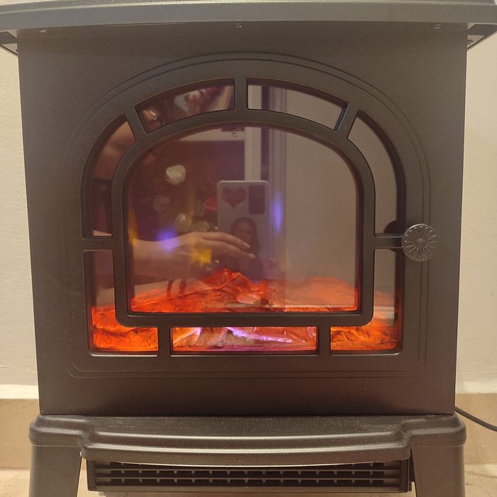 Semineu electric portabil negru