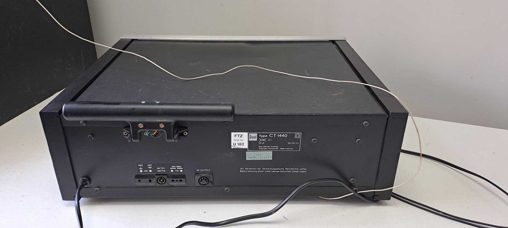 Tuner radio Dual CT 1440 analog retro 1979 vumetre ace pt amplificator