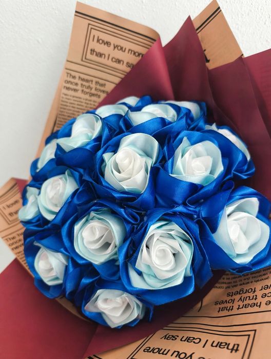 Buchete flori satin