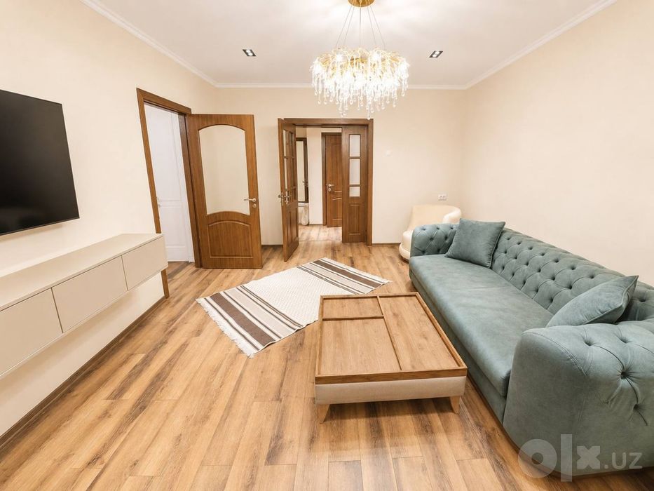 Сдам в аренду отличную квартиру 3/1/4 Цум ,метро космонавтов