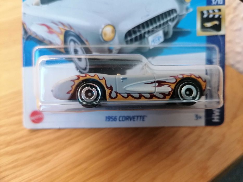 Hot Wheels Barbie + HW Screen Time – 4 бр.