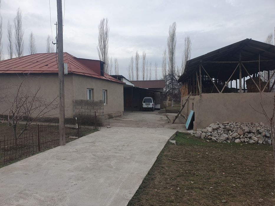 Ховли уй 5 хонали 2 времянка манзара жойда