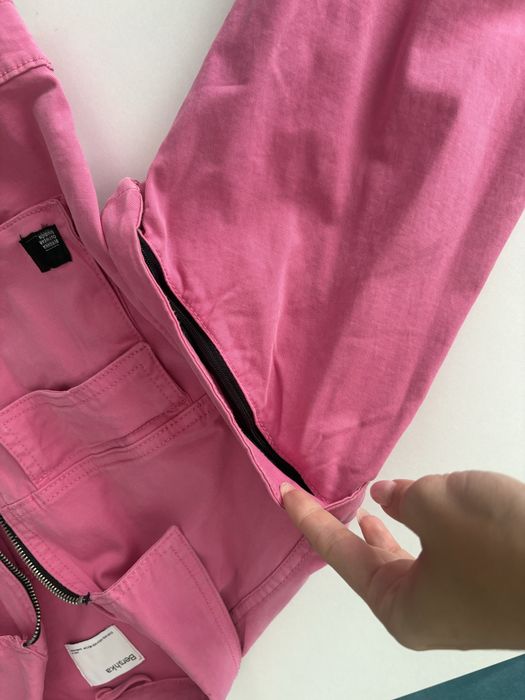 Якета, горнища Bershka Levis