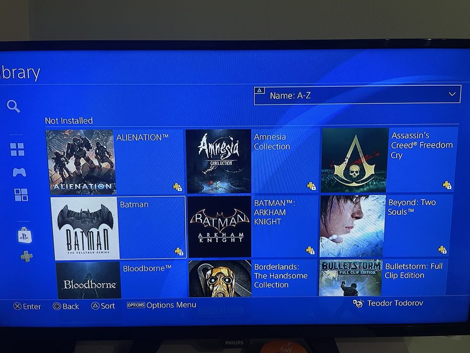 Playstation 4 Slim с акаунт пълен с игри