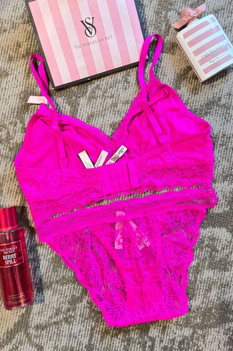 Комплект дантелено бельо Victoria's secret розов