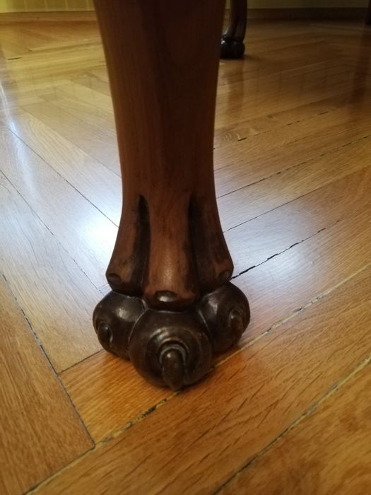 Столове tet-a-tet