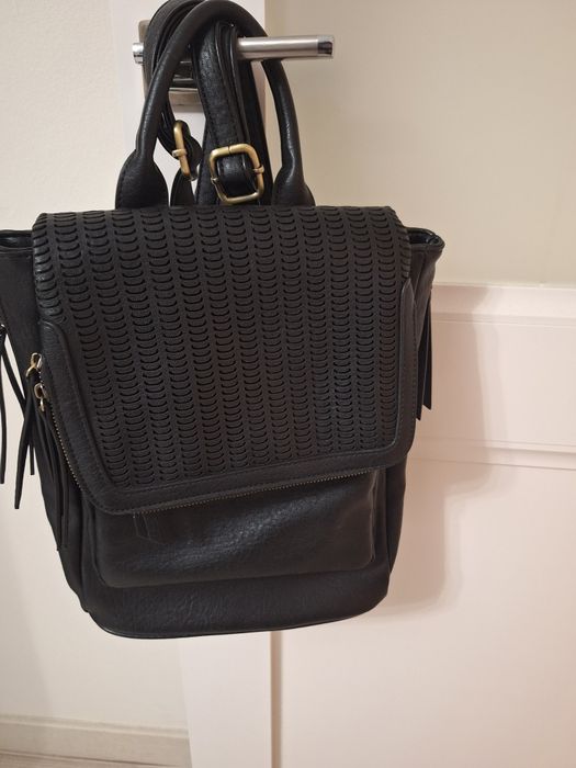 Продам кожаный рюкзак