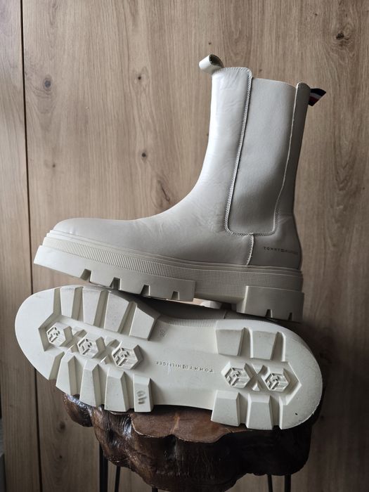 Боти Tommy Hilfiger 39