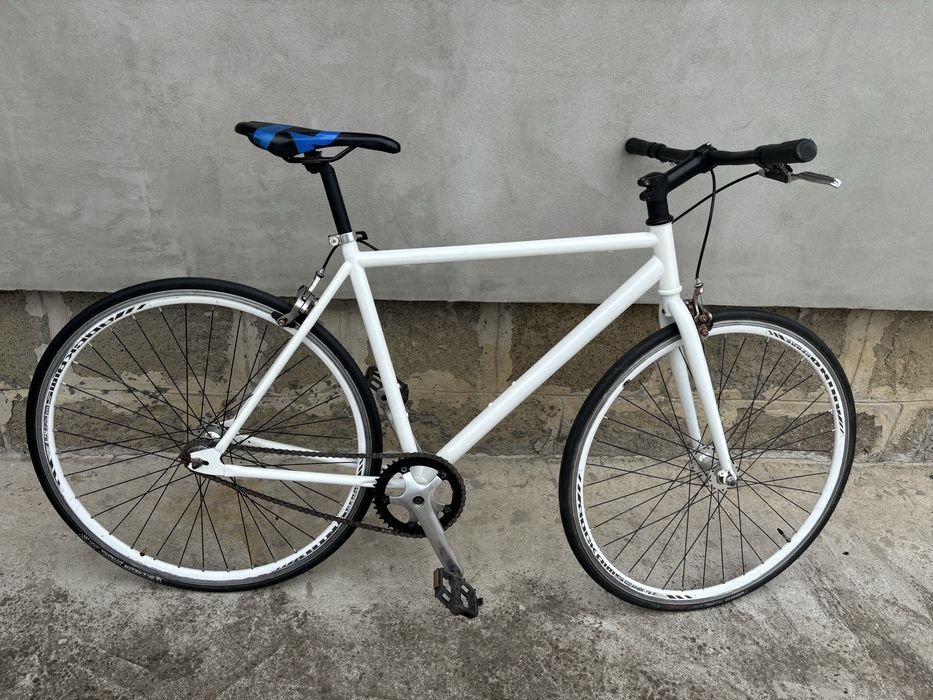 Bicicleta fixa 28