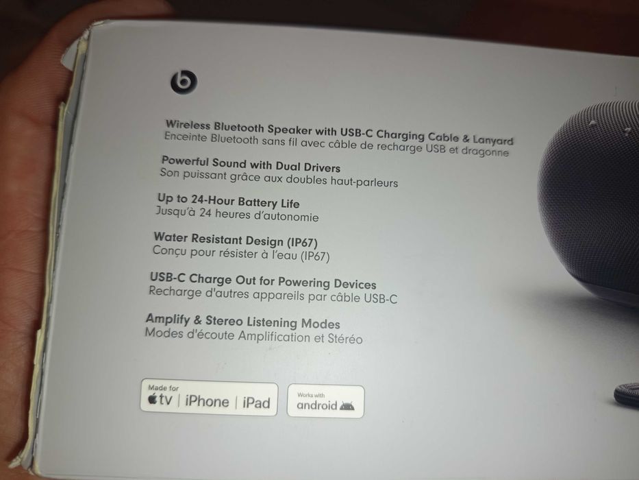 Apple Beats Pill + /BeatsByDr.Dre/