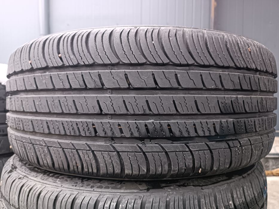 Kumho 235/55/17 ideal SROCHNO