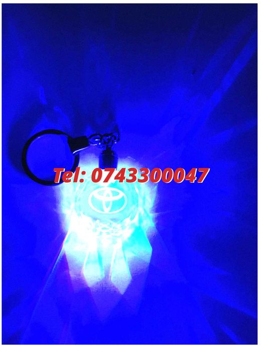 Breloc Sticla Cristal - Cu Led 6 Culori Multi-Marca Toyota Si Alte Pentru Iluminare Si Montaj Pe Echipamente Compatibile