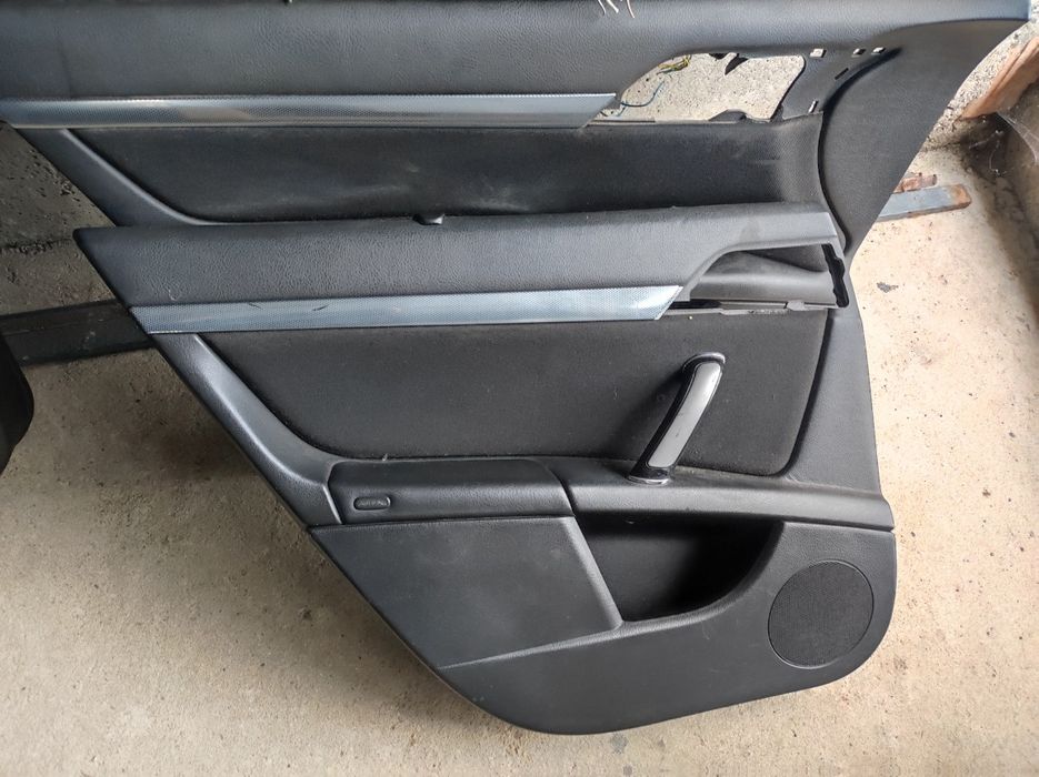 Кори на вратите за Пежо-407SW(комби)и седан