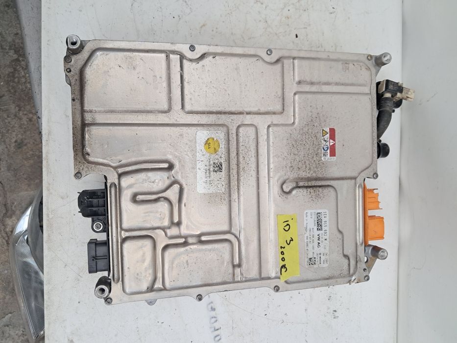 VW ID3 контролер  зарядно