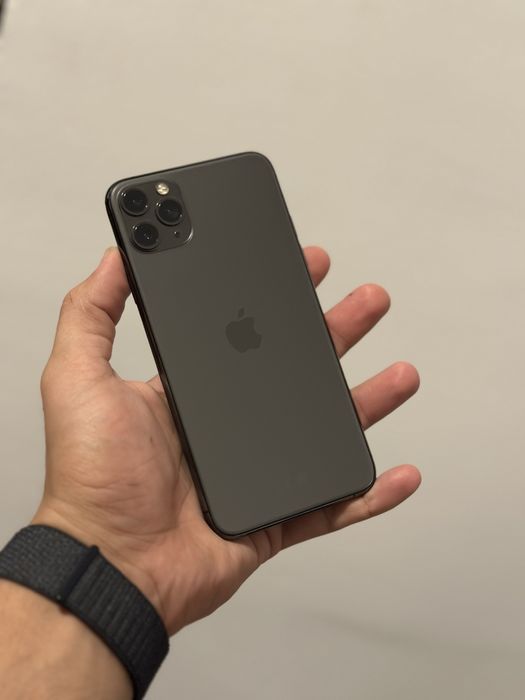 iPhone 11 pro max 64gb full box