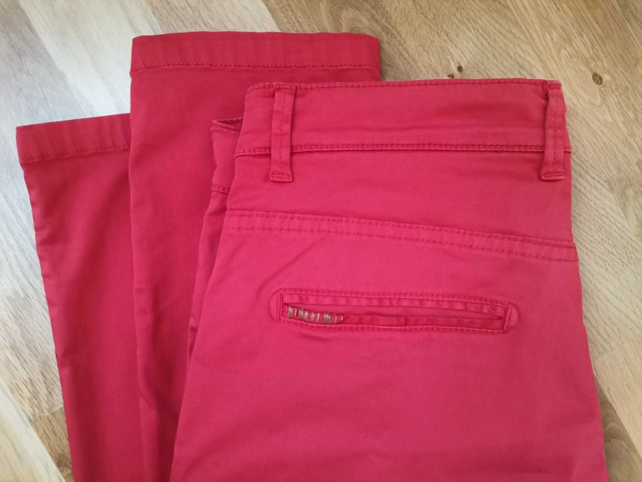 Панталони мъжки червени