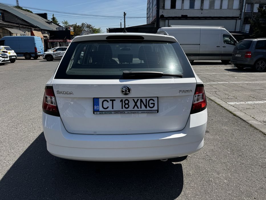 SKODA Fabia 2018 — imagine 5